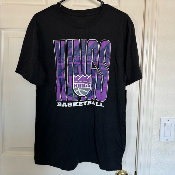 NBA Sacramento kings shirt NWT - Picture 1 of 3